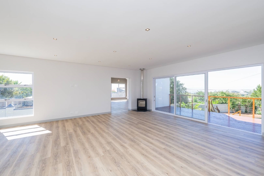 4 Bedroom Property for Sale in Welgemoed Western Cape